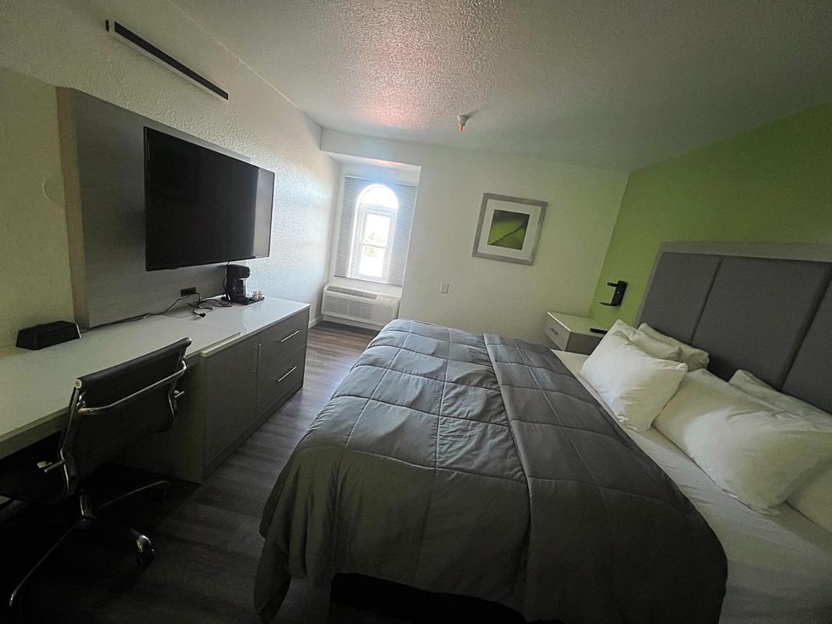 Standard Zimmer mit Kingsize-Bett