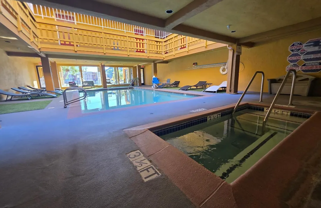 The Aqua Pacific Hotel-1